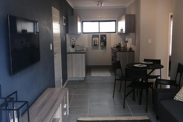 Ground Floor unit in Mason Arbour - 

- 2 Bedrooms 
- 2 Bathrooms
- Open plan lounge, dining room and Kitchen
- Exclusive garden (pet ...