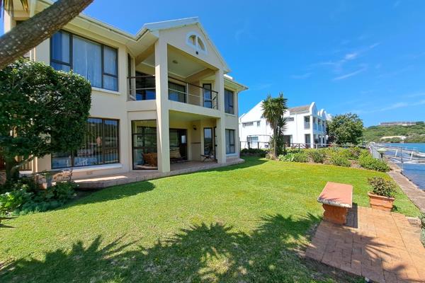 Available December 2024!
Lovely 3 bedroom house on the Royal Alfred Marina. This house ...