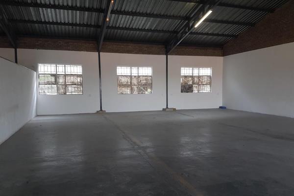 This 240 m&#178; warehouse is situated across the road from the White River vehicle ...