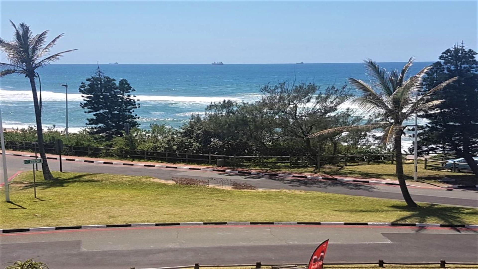 2 Bedroom Apartment / flat for sale in Umdloti Beach P24112114449