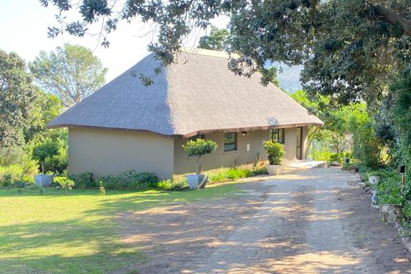 Newly built 2 bedroom cottage with breath-taking views of Chapmans Peak &amp; Noordhoek ...