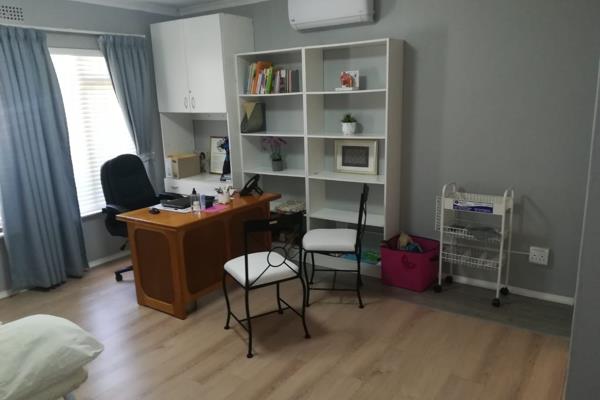 22 Sqm room for Rent
This 22 sqm room is suitable for the following:
There is a medical doctor and a psychologist currently occupying ...