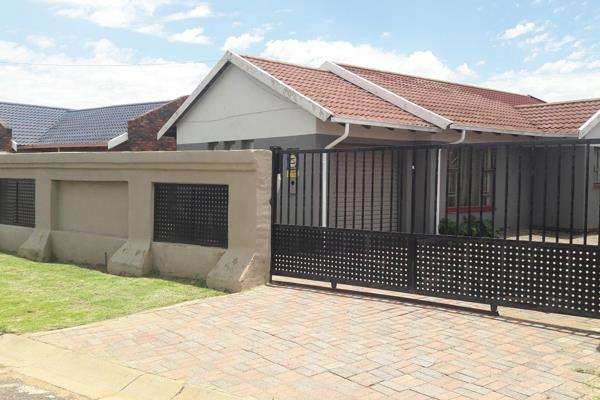 Beautiful 3 bedroom home and well looked after place in the most demanded area in Sebokeng, close to many amenities like shops, fuel ...