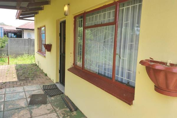 The affordable Home offers:-
* Tiled Lounge.
* Tiled Kitchen with Cupboards and Stove.
* Two Bedrooms with built-in Cupboards.
* ...