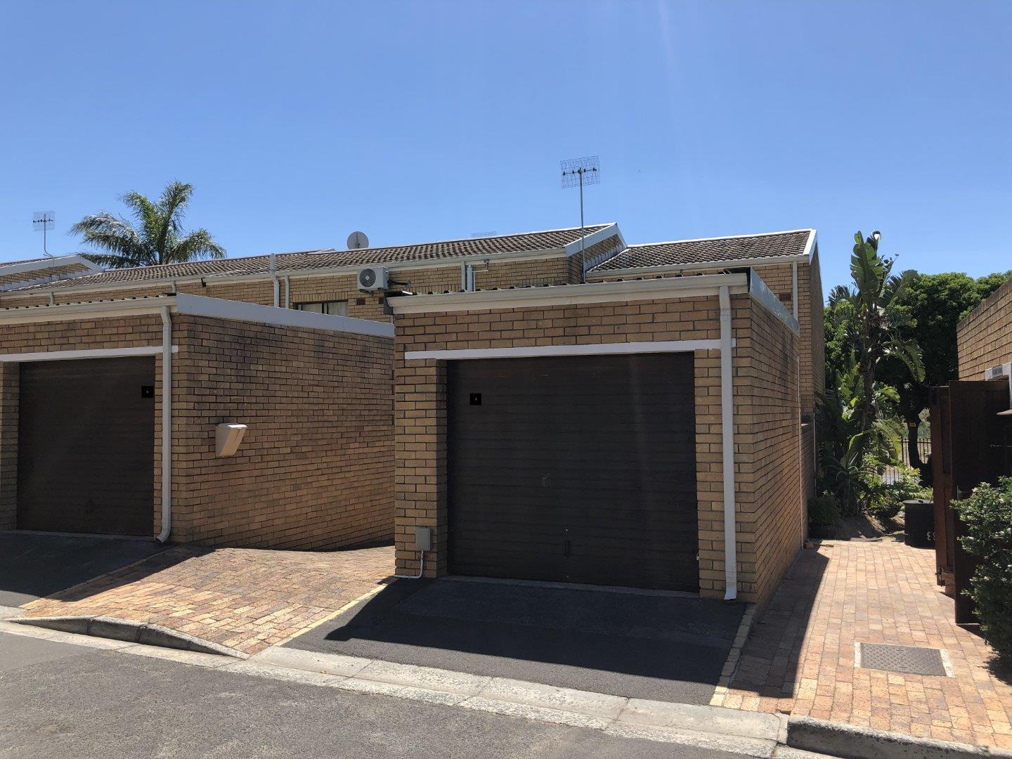 2 Bedroom Townhouse to rent in Stellenberg 60 Le Chasseur