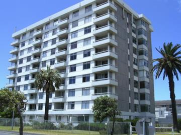 3 bedroom Apartments / Flats for sale in Milnerton Central