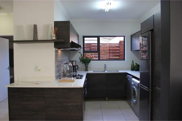 3 Bed ,2 Bath, Garden Apartment in Olivedale.
Amsterdam Complex is a stunning Eco Estate situated in Olivedale/Randburg and boasts ...