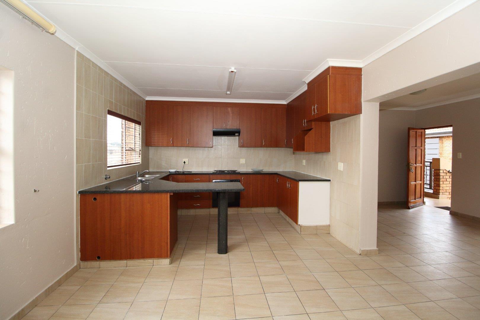 3 Bedroom Apartment / flat for sale in Beyers Park P24112780005