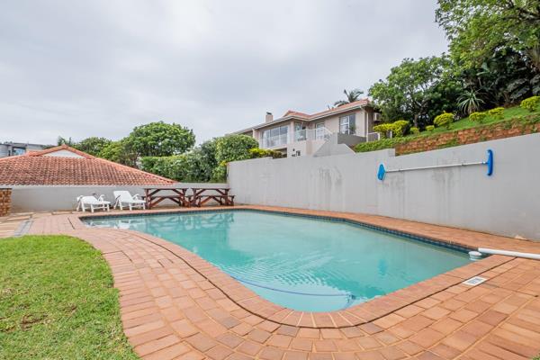 This charming home  set in the heart of Ballito boasts 3 generous  sized bedrooms and 2 ...