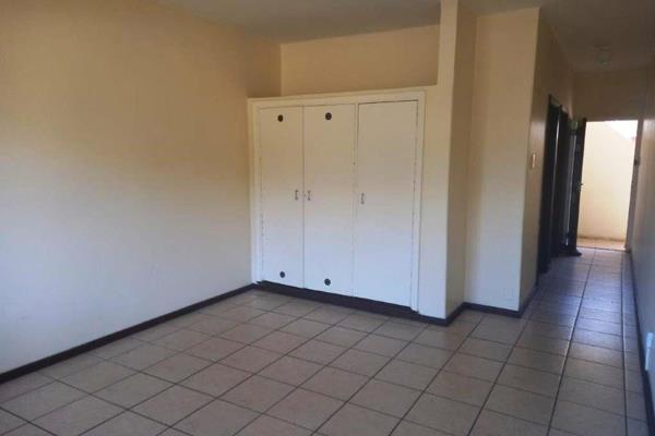 UNIT 4

OCCUPATION: DECEMBER

Please send me an email to arrange a viewing.

This property consists of the following: 
1 bedroom with ...