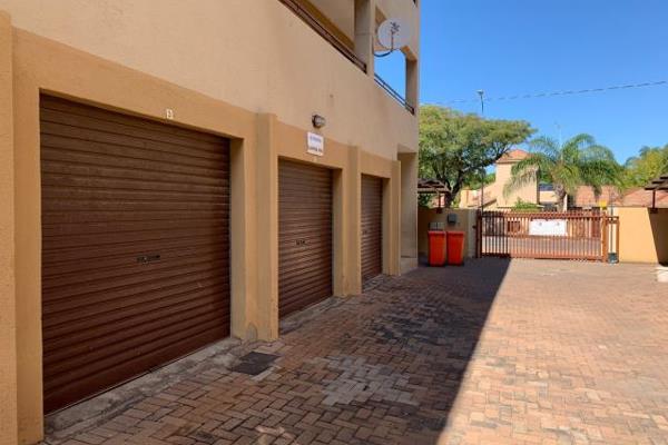 Townhouse for sale in Polokwane CBD Area.

This is a perfect opportunity for a first-time buyer.

Offering you the following: 2 ...