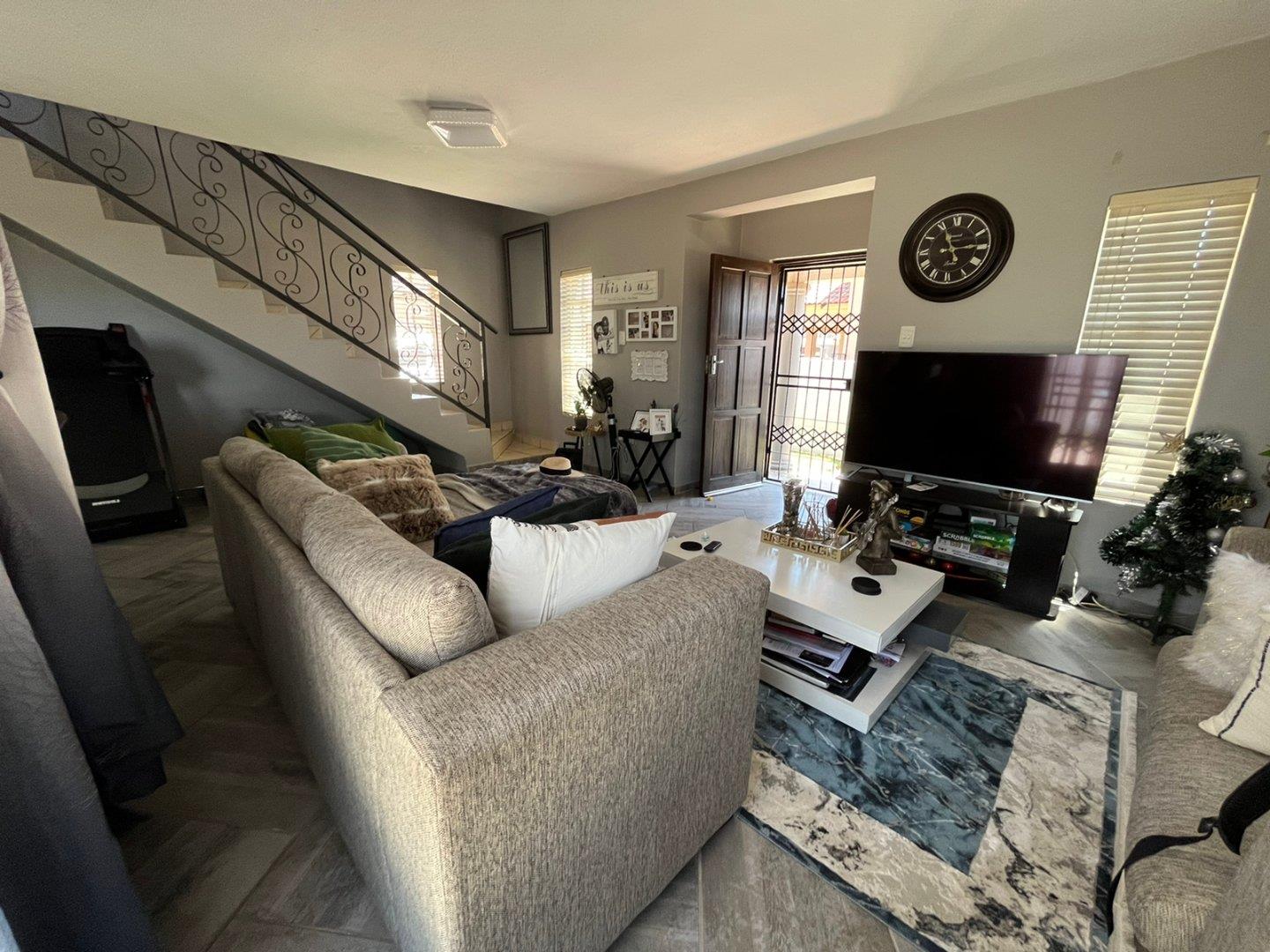 2 Bedroom Apartment / flat for sale in Brakpan North P24112194270