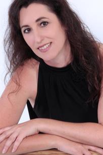 Agent profile for Fatima Dell'erba