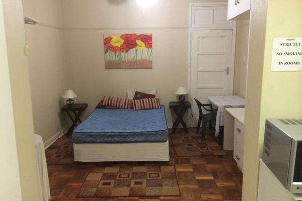 Ideally situated Flatlet/Bedsitter. Furnished flatlet perfect for single person. Secure parking. Situated within walking distance to ...