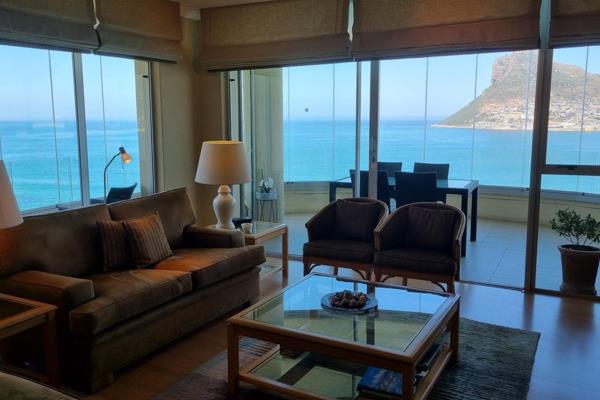 On the famous Chapmans peak drive with spectacular sea view and private access to the sea. price may vary according season.
low season ...