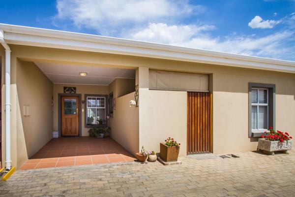 Caves Retirement Village offers a unique opportunity to retire in the heart of the Klein Karoo.

The Caves Retirement Village is ...