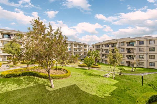 This apartment is in a reputable and very secure complex Phoenix View Estate in Midrand. ...