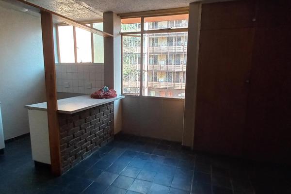 Make the smart move today.
Rent from huurkor!
The BACHELOR FLAT is situated in ARCADIA, PRETORIA
Located close to all amenities and ...