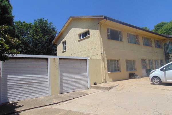 A HOME WITH MANY OPTIONS - INVESTORS - B&amp;B - ABUNDANCE OF ACCOMODATION

Set on a corner stand of 1 613m, this property has many ...