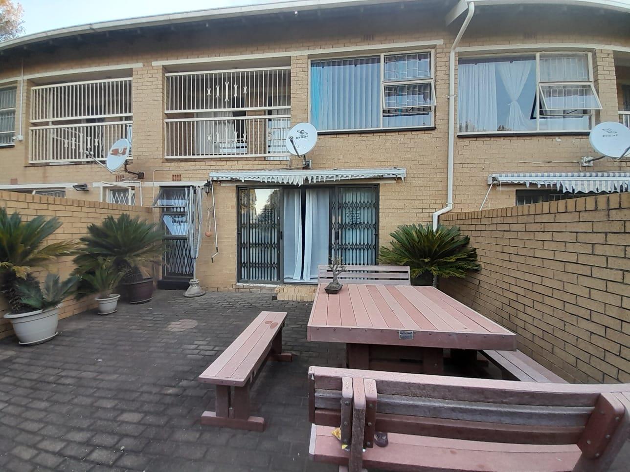 3 Bedroom Townhouse for sale in Birchleigh North 9 Indumeni ,heloise