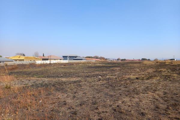 Suggested Opening Bid: R320 000

Land Size: 1000m2

Build your dream home on this beautiful piece of land located in  Amajuba Park ...