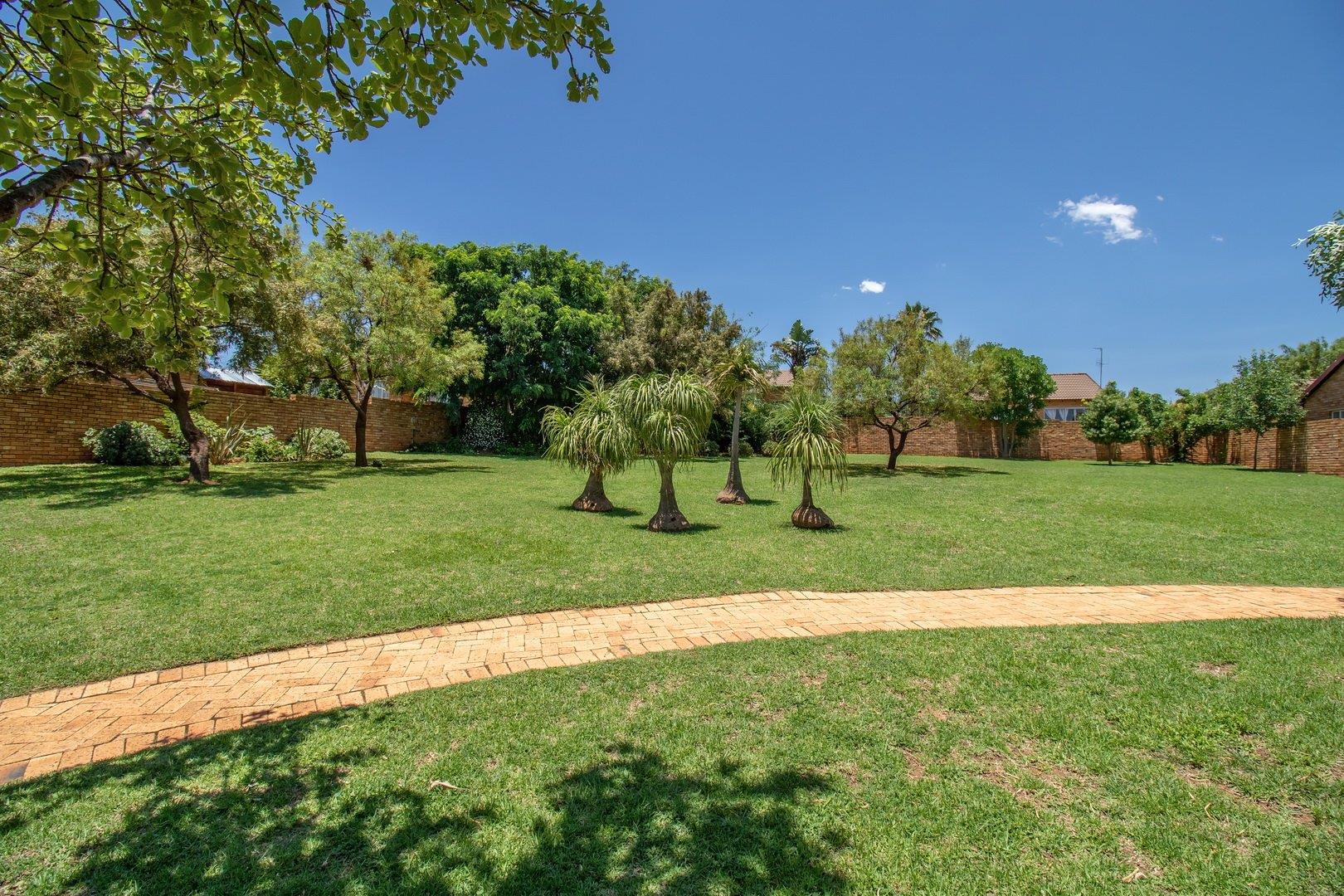 Radiokop Property : Property and houses to rent in Radiokop ...