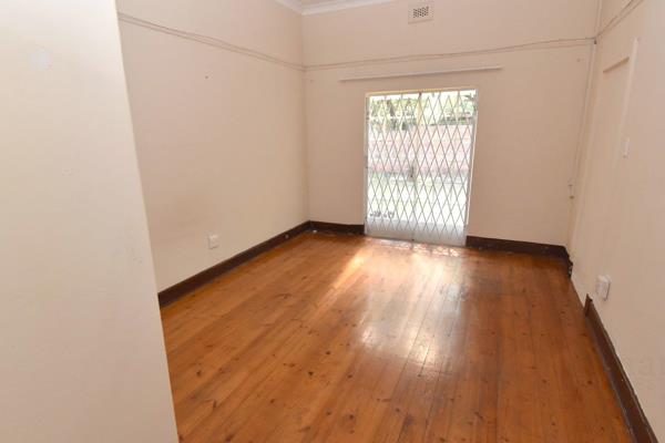 K2714. Room to rent in a Brooklyn commune located in Pretoria East. Available ...