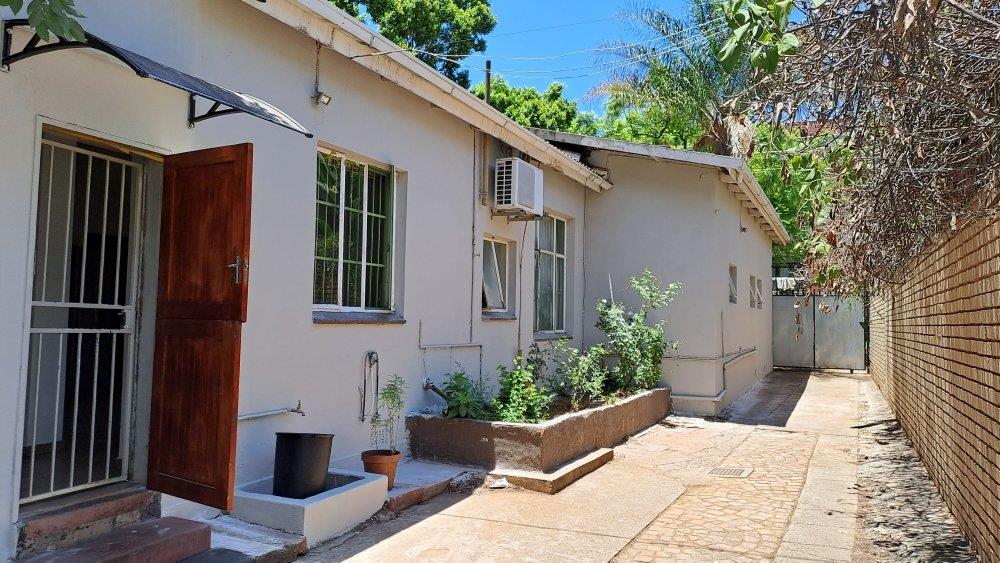 1 Bedroom House to rent in Hatfield 1252 Park Street Hatfield P24