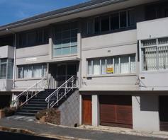 Apartment / Flat for sale in Rondebosch