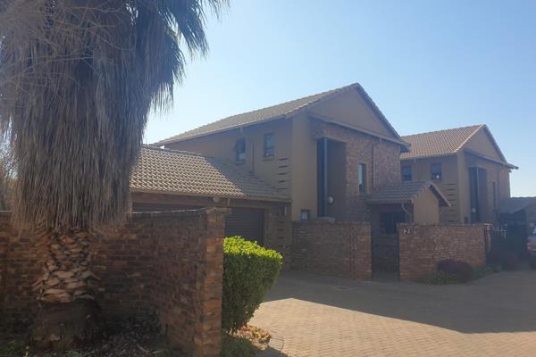 IMMEDIATELY AVAILABLE
Stone Ridge Country Estate is situated in Monavoni Centurion.
This duplex is offering 3 bedrooms and 2 bathrooms ...