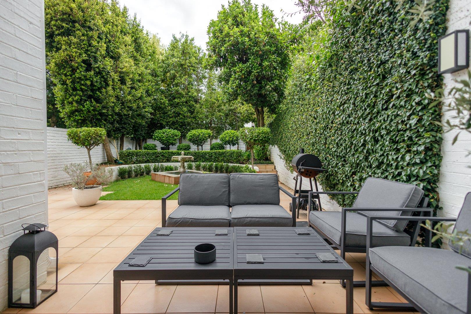 2 Bedroom Townhouse for sale in Hyde Park P24112257599