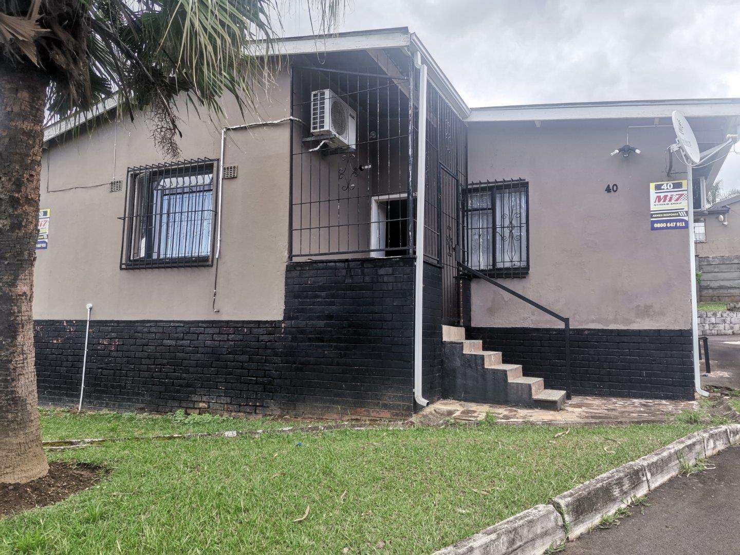 3 Bedroom House for sale in Raisethorpe P24112257937