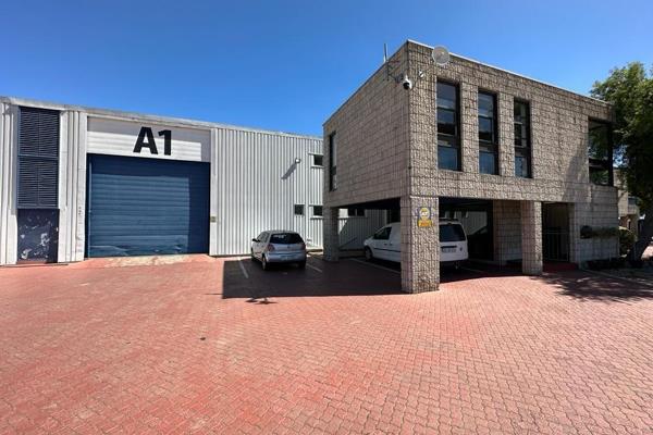 The unit is located in the 24-hour secure park of Steel Park in Bellville South ...