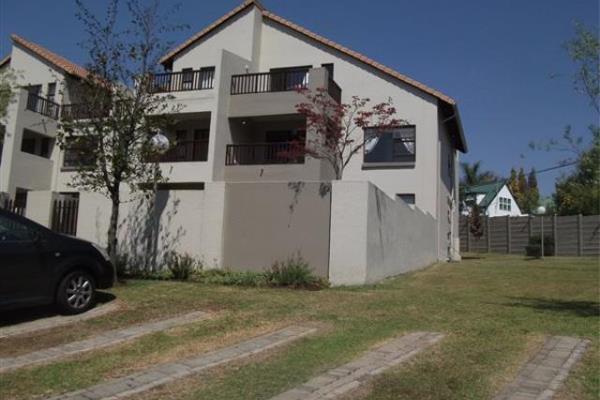 Boggoria is situated in Wroxham Road just off Witkoppen Road near the Porsche dealership and St Peters School.
This lovely complex ...