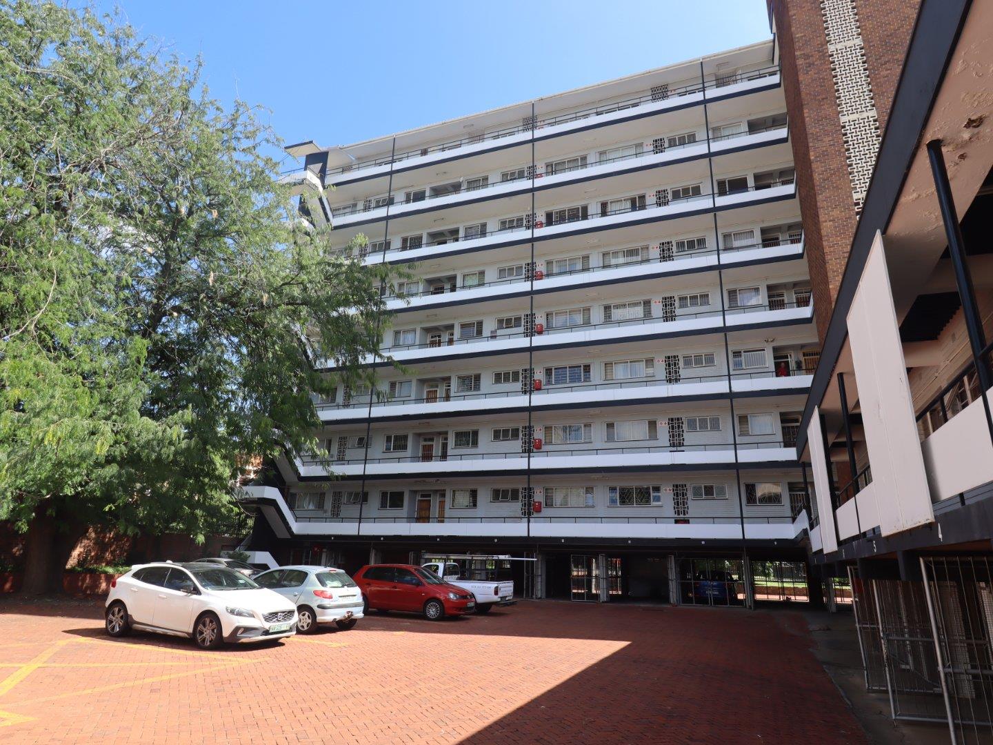 2 Bedroom Apartment / flat for sale in Bloemfontein Central - P24-112270781