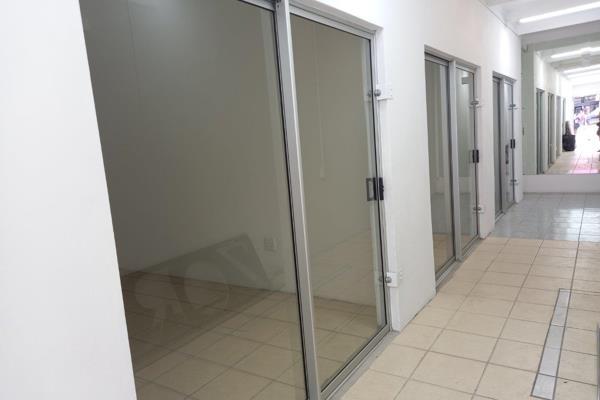 Affordable Retail / Office Space to RENT - Vincent Arcade - R4000 p/m excl.vat - ...