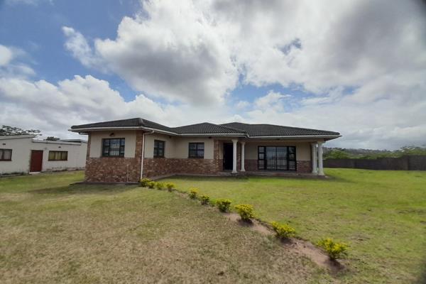 A Freestanding home with loads of accommodation. Set on a big stand of approximately 1500 sqm in extent. Offers 3 Bedroom, 2 Bathroom ...