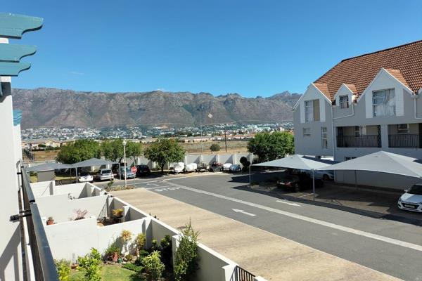 Gordons Bay – at Labella 

A lovely, neat and clean one bedroom apartment located in the Labella complex situated on the first floor. ...