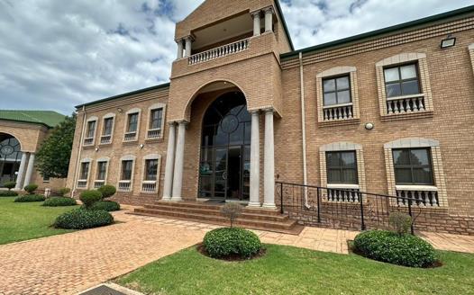 Commercial Property to rent in Highveld