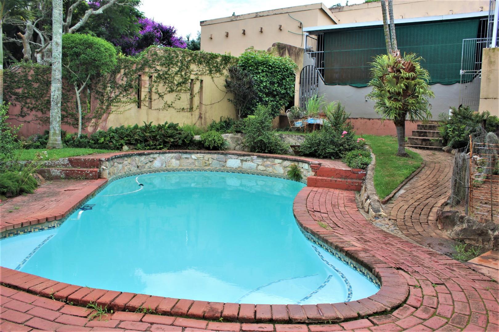 4 Bedroom House for sale in Trafalgar P24112325865