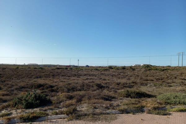 This 2558 m2 plot is centrally located on the main route between Langebaan, Vredenburg ...