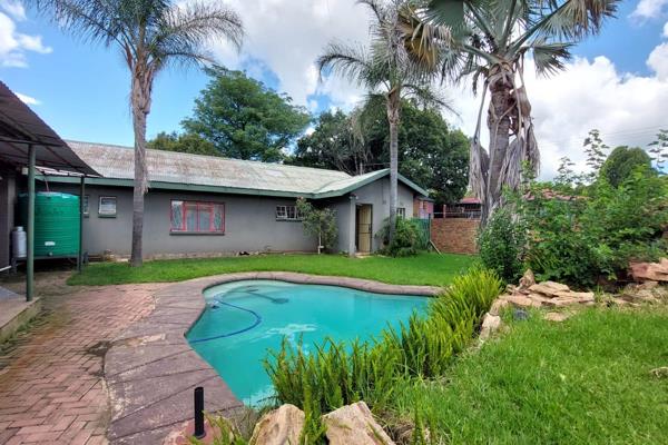 This spacious house is situated at a suburban area of Bronkhorstspruit, it is a walking distance to one of the recommended Primary ...