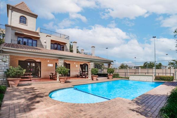 Gorgeous 1 bedroom Lonehill apartment in a prime location. This spacious  1 Bedroom 1 ...