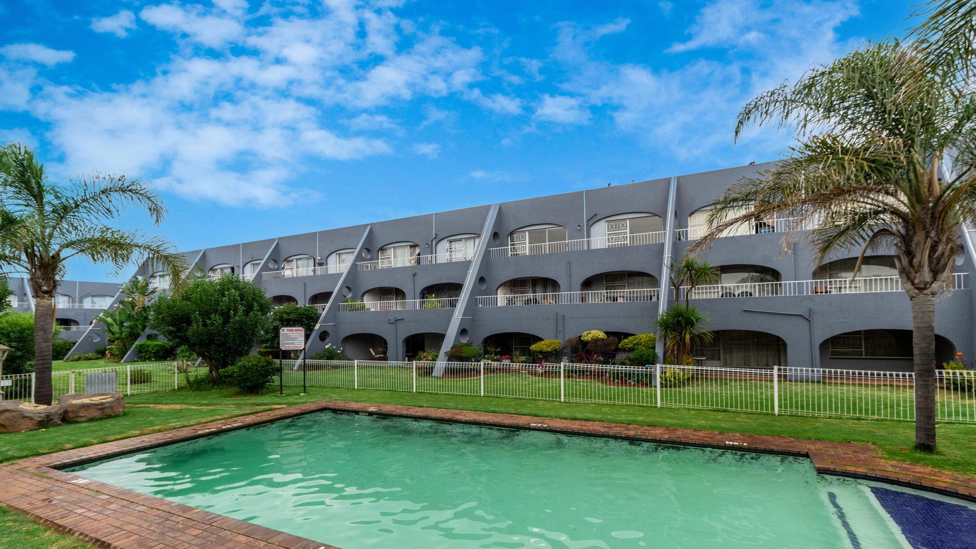 florida-roodepoort-property-apartments-flats-for-sale-in-florida