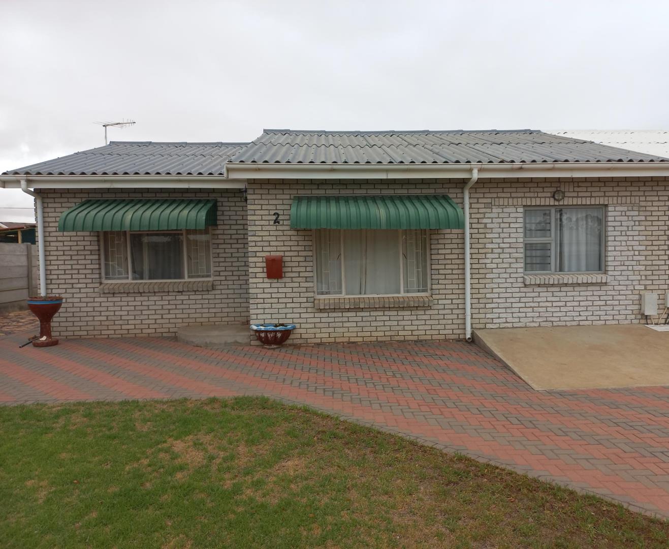 3 Bedroom House for sale in Vanrhynsdorp P24112343020