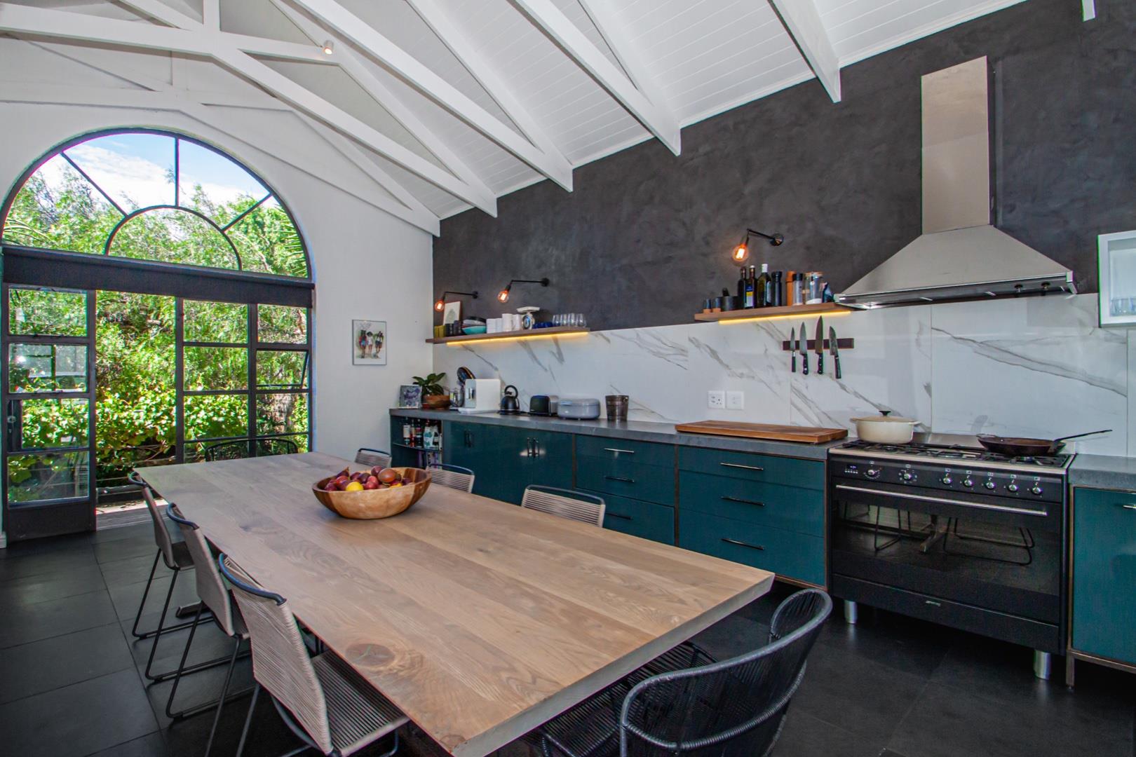 Vredehoek Property Houses for sale in Vredehoek