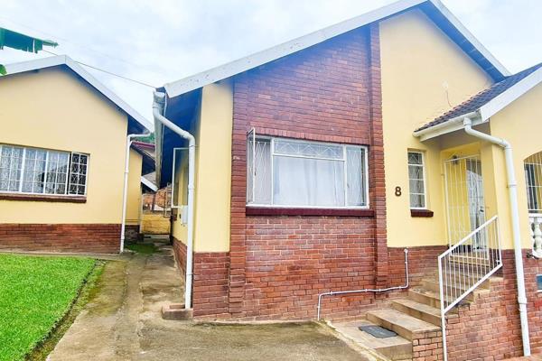Take advantage of this beautiful home on offer for just R995 000 and seal the deal on your very first home comprising of 3 bedrooms ...