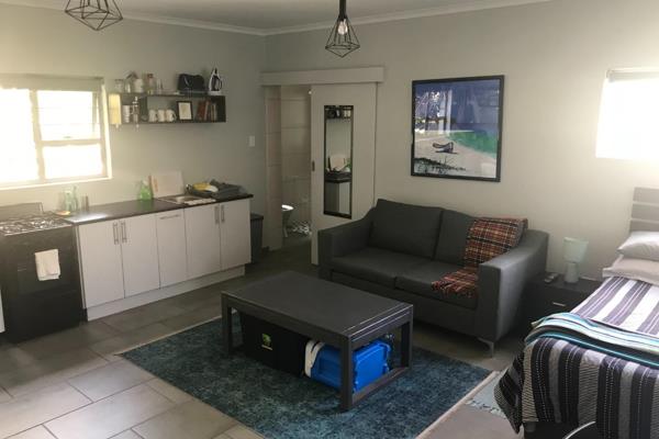 Lovely modern fully furnished bachelor flat with carport. Located in Lyttelton Manor ...