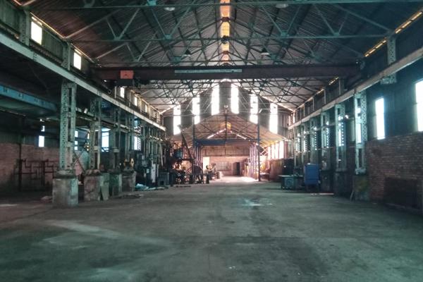 This is the Property for you

Offering:

Outbuilding, Workshop and Storerooms

Large workshop with 10 Ton Overhead crane
Large Office ...