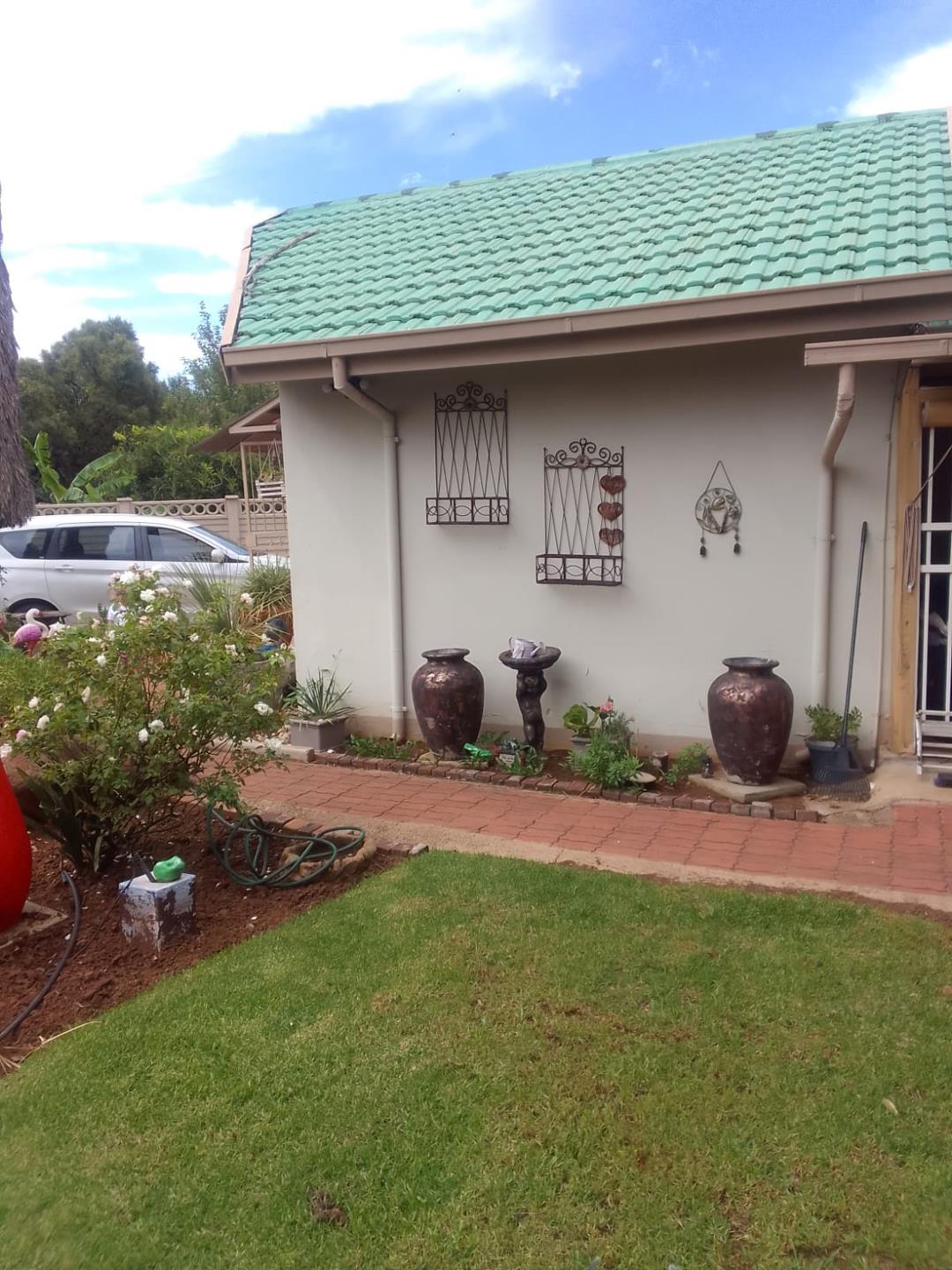 4 Bedroom House for sale in Bronkhorstspruit Central - 691 Ysterstraat ...